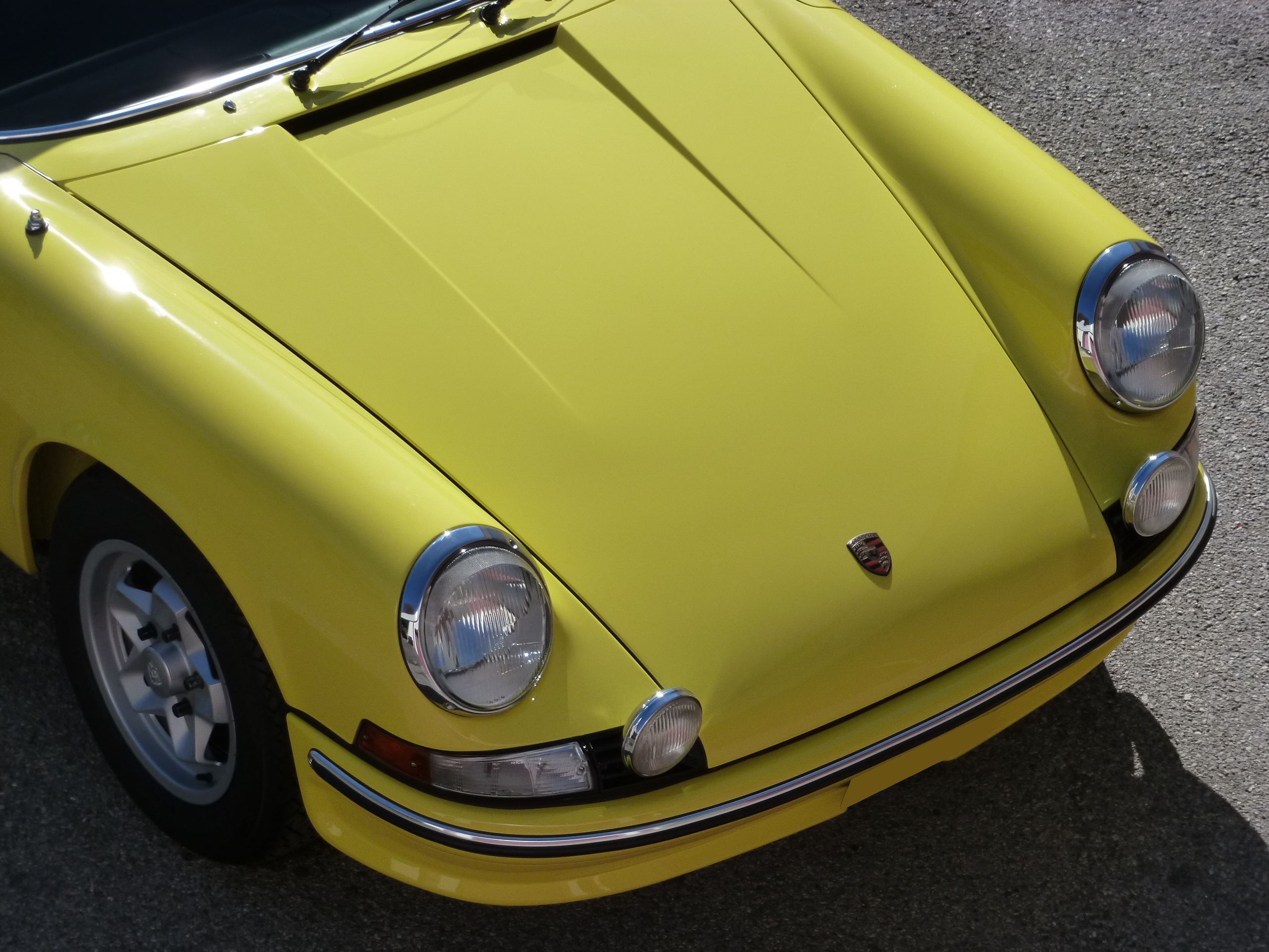 Porsche 911 2.4 T targa